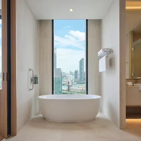 Hilton Garden Inn Bangkok Riverside