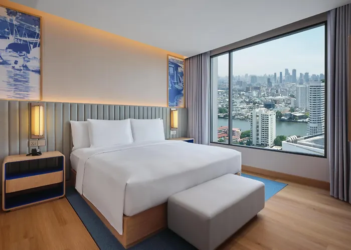 מלון Hilton Garden Riverside