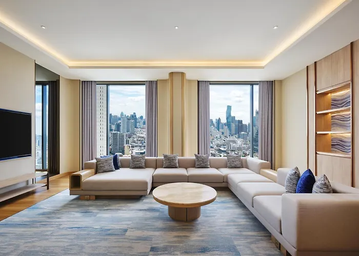Hilton Garden Riverside Hotel 4*