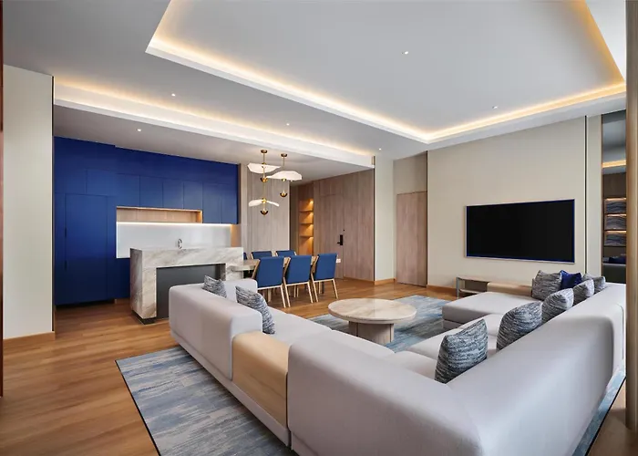 Hilton Garden Riverside